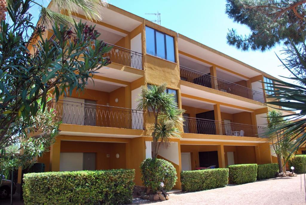 Les Palmeres Apartment *